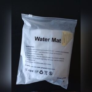 Tummy time water mat